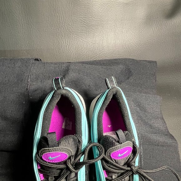 Nike Air Max 97 Black Hyper Violet 921522-015 sz 4.5Y EUC - Picture 5 of 7